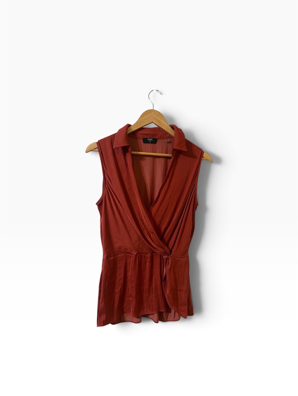 Tahari Sleeveless Wrap Top in Rust Red, Size Small